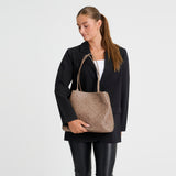 DEPECHE Smuk skuldertaske Shoulderbag / Handbag 250 Dark Taupe