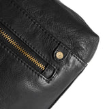 DEPECHE Stor lædertaske i blød kvalitet dekoreret med lynlåse Shoulderbag / Handbag 099 Black (Nero)