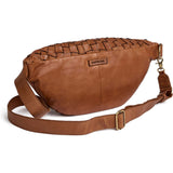 DEPECHE Warsaw bumbag i håndflettet skind Bumbag 005 Vintage cognac