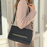 Clutch med kæde detalje / 16676 - Black - DEPECHE