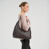 DEPECHE Klassisk skuldertaske i kalveskind Shoulderbag / Handbag 033 Mocca