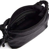 Lammeskinds crossover med rynket rem / 17088 - Black - DEPECHE