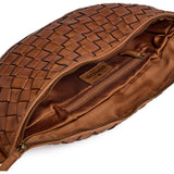 DEPECHE Warsaw bumbag i håndflettet skind Bumbag 005 Vintage cognac