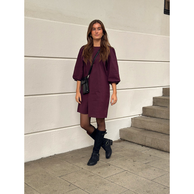 Depeche Clothing Abi kjole med ¾ pufærmer Dresses 279 Burgundy