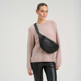 DEPECHE Bumbag i skind med perforeret mønster Bumbag 099 Black