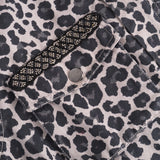 Depeche Clothing Jane jakke dekoreret med et smukt patch Jackets 281 Grey leo print