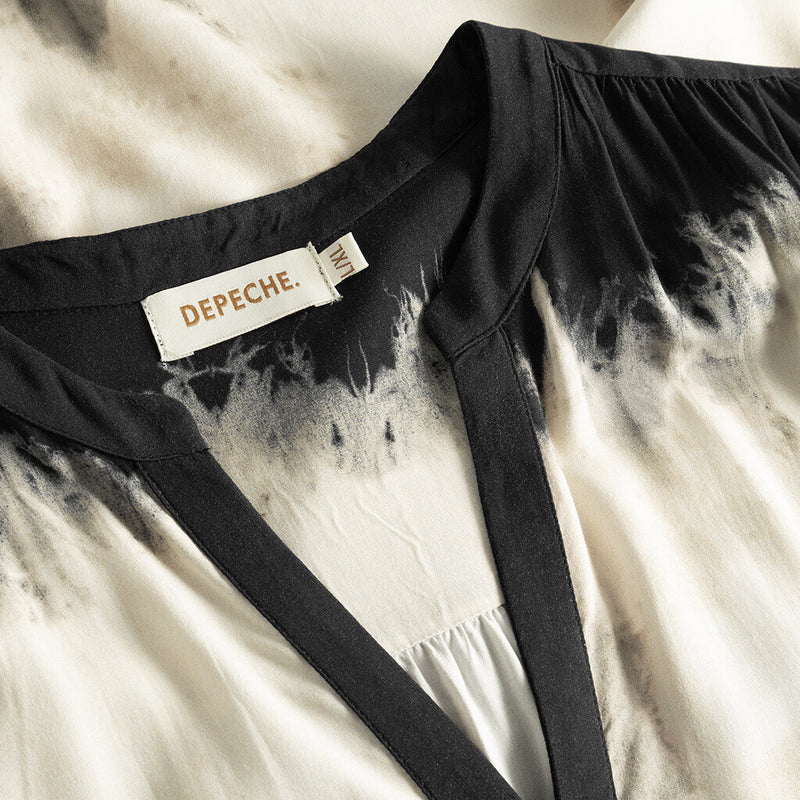 Depeche Clothing Kia kjole i det smukkeste print Dresses 232 Black Printed