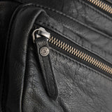 DEPECHE Klassisk bumbag i blødt vasket læderkvalitet Bumbag 099 Black (Nero)