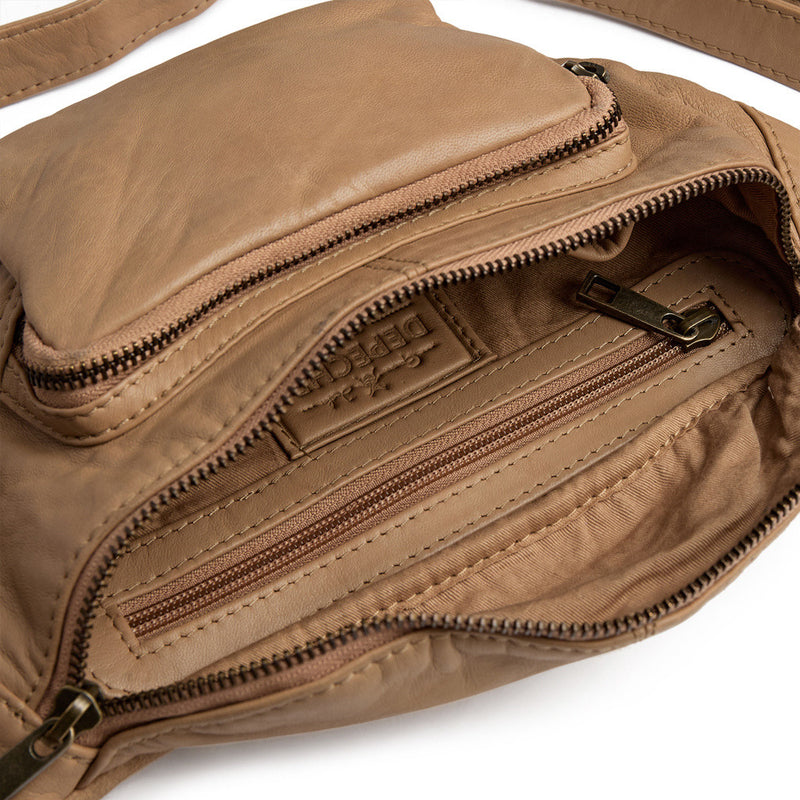 DEPECHE Klassisk must-have bumbag i skind Bumbag 156 Camel