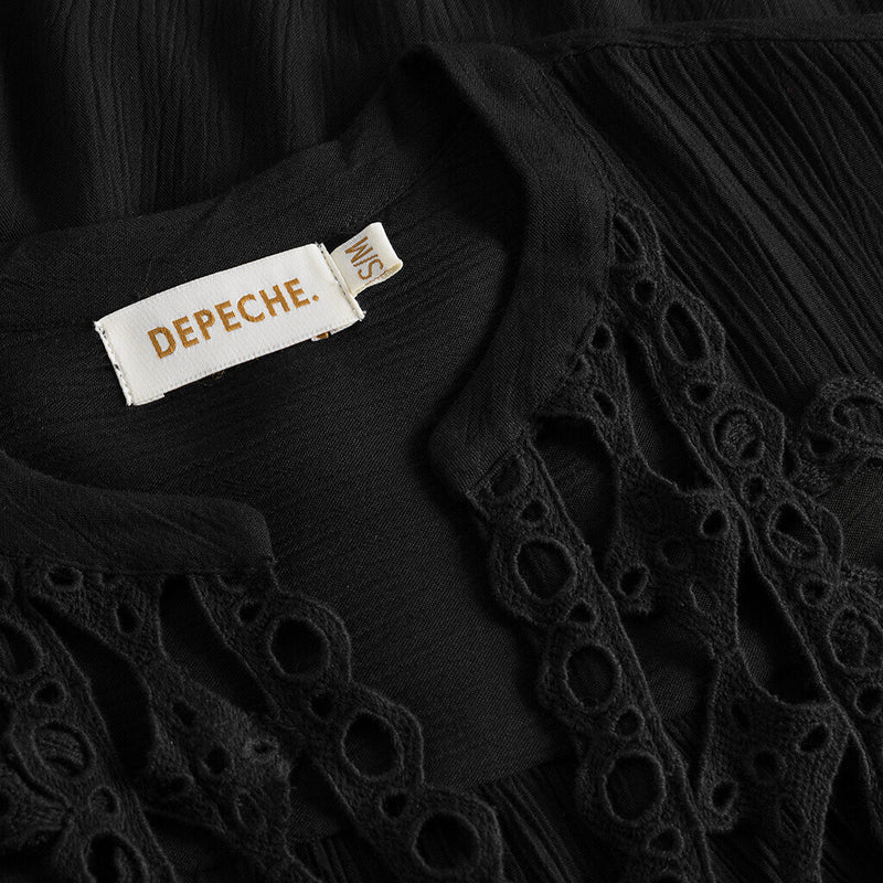 Depeche Clothing Lea bluse med feminine detaljer Blouse 099 Black (Nero)