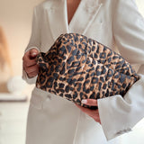 DEPECHE Medium kosmetiktaske i leopardprint Accessories 082 Leopard