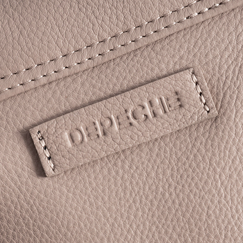 DEPECHE Mobil taske i blødt læder og tidløst design Mobilebag 038 Dusty taupe