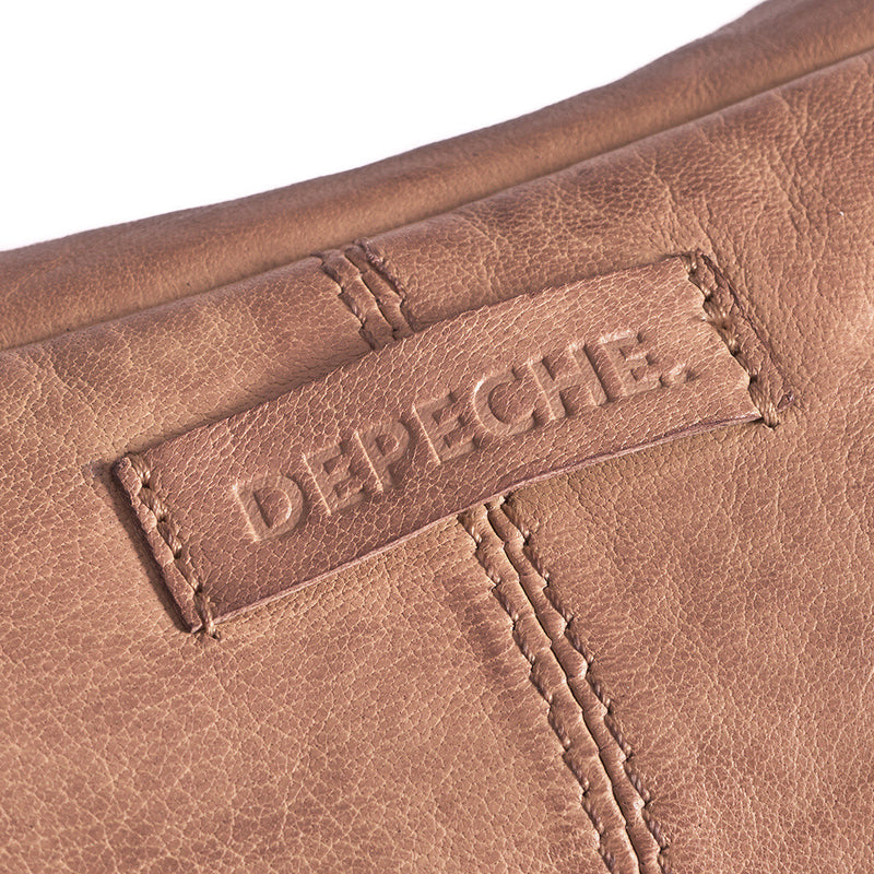 DEPECHE Oversize læder bumbag i blød og lækker kvalitet Bumbag 156 Camel