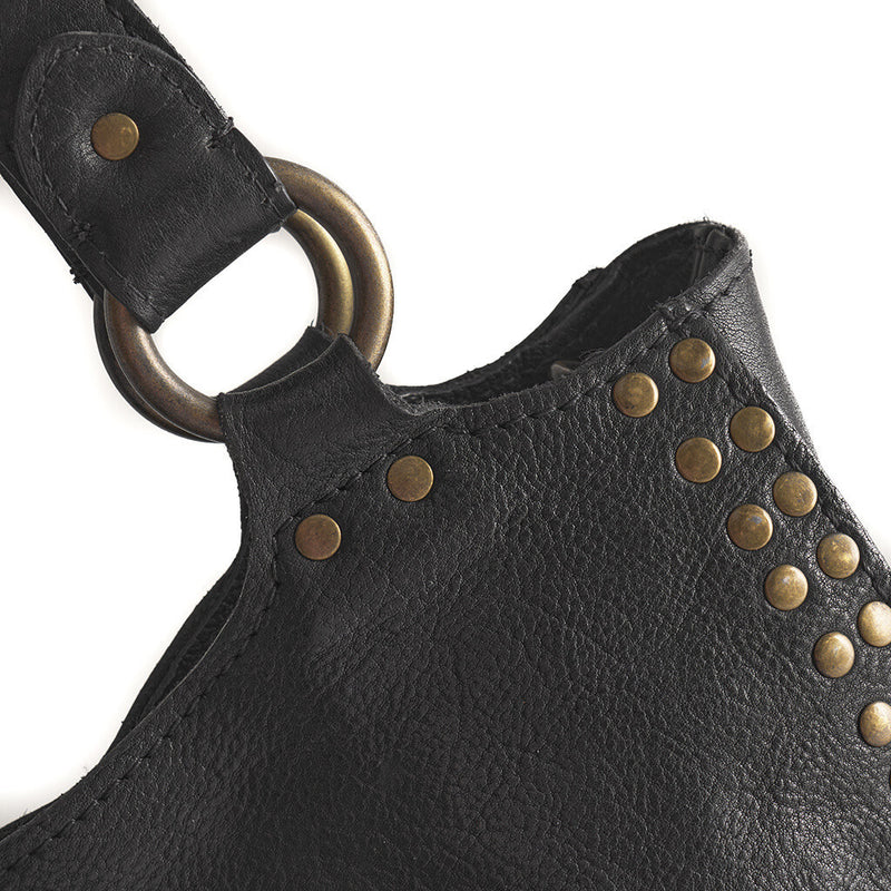 DEPECHE Skuldertaske med smukke gyldne nitter Shoulderbag / Handbag 099 Black (Nero)