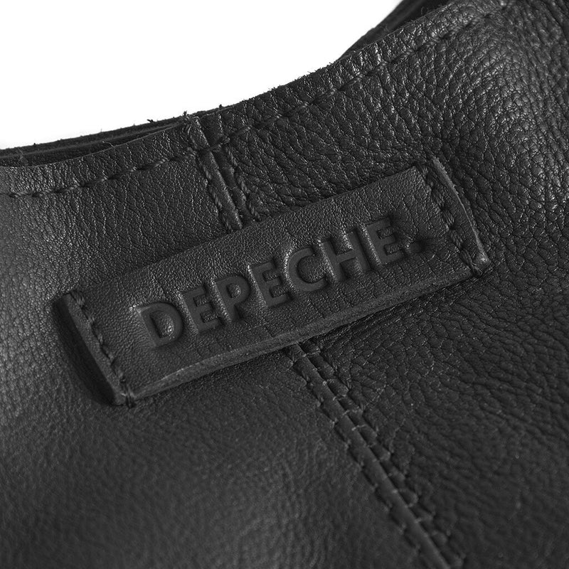 DEPECHE Skuldertaske med smukke gyldne nitter Shoulderbag / Handbag 099 Black (Nero)