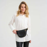 DEPECHE Bæltetaske i koskind med sadeltaske-look Bumbag 099 Black