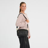 DEPECHE Crossover taske med front lomme Crossover 099 Black