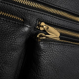 Skind crossover taske dekoreret med lynlåslommer / 13294 - Black/Brass - DEPECHE